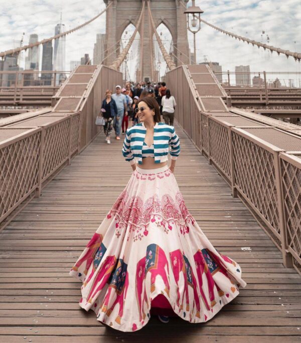 Lehenga choli with strug