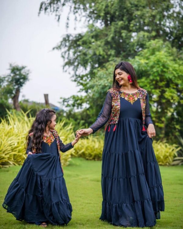 Gown for mother daughter
